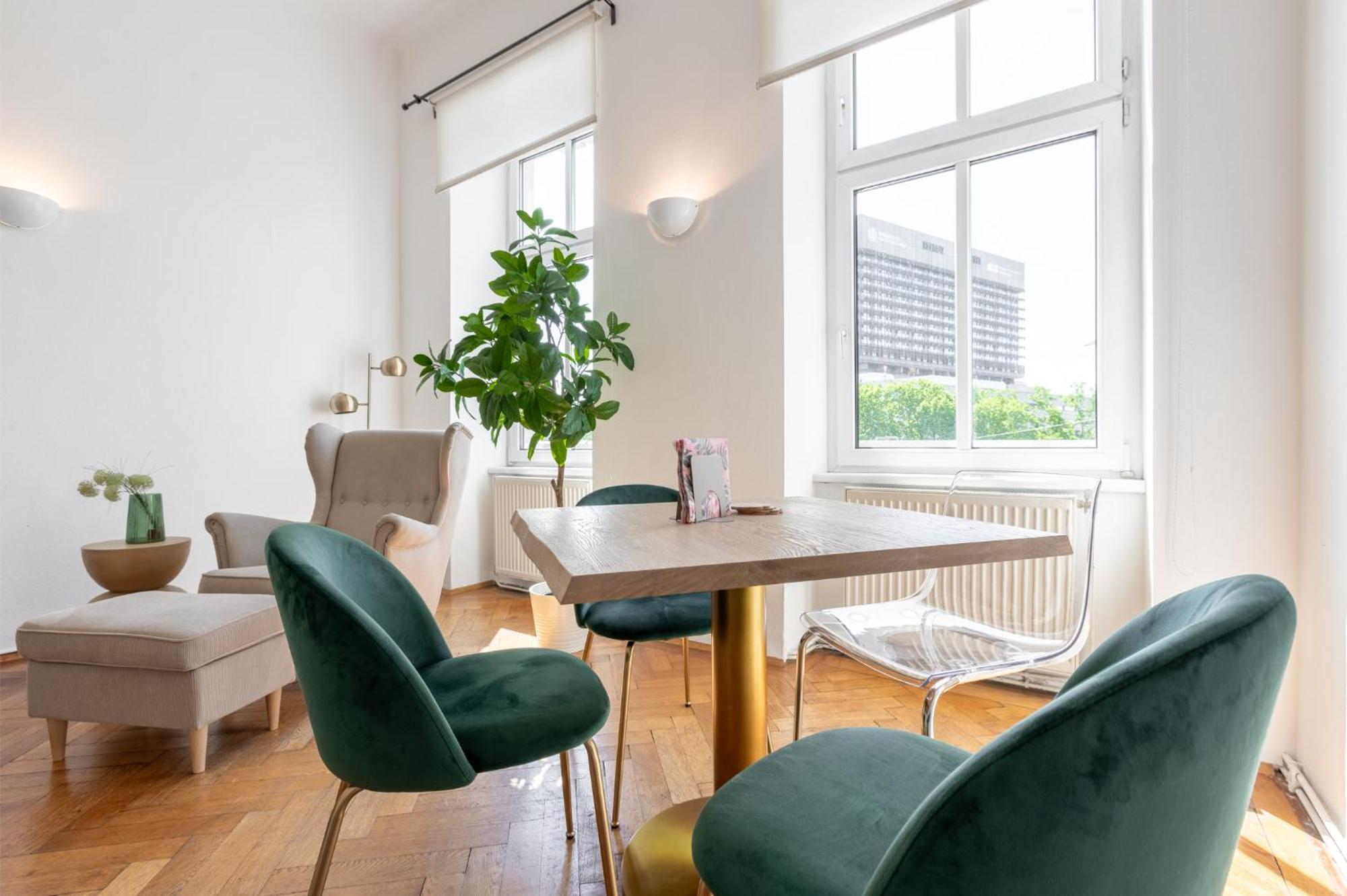 Urban Vienna Living - 18Th District Aparthotel Bagian luar foto