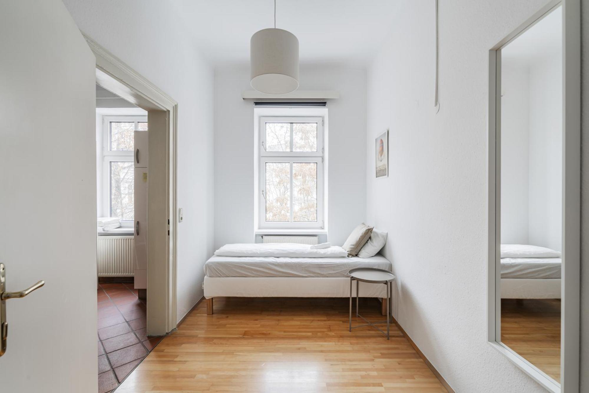 Urban Vienna Living - 18Th District Aparthotel Bagian luar foto
