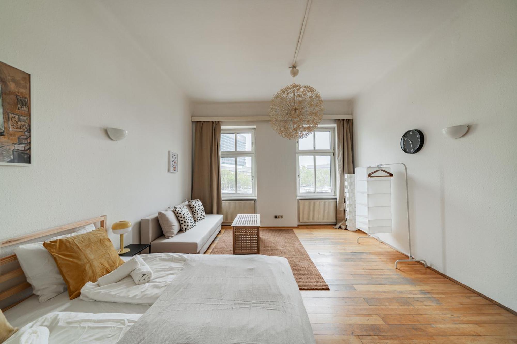 Urban Vienna Living - 18Th District Aparthotel Bagian luar foto