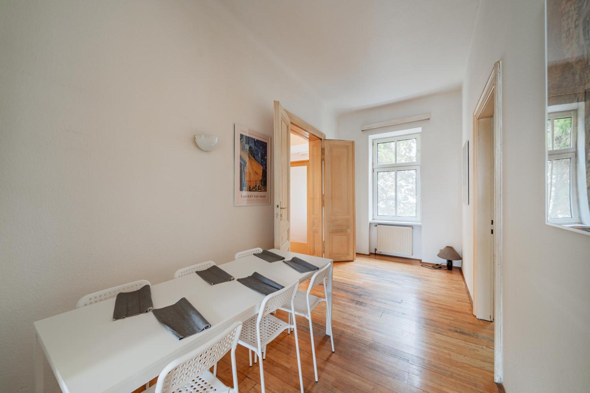 Urban Vienna Living - 18Th District Aparthotel Bagian luar foto